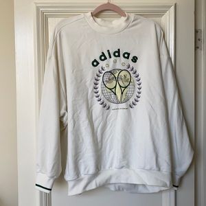 Adidas women’s retro tennis style sweatshirt oversized med